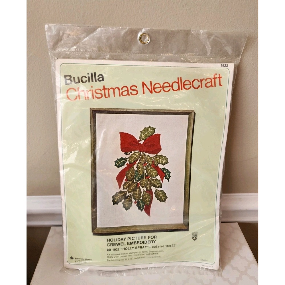 New Vtg Bucilla Christmas Crewel Needlecraft Kit Holly Spray #1922 Wool Linen